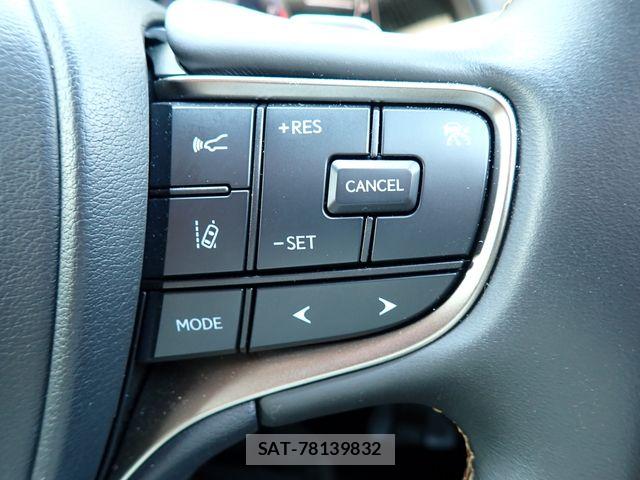 Lexus UX 2021-09 8562504-14
