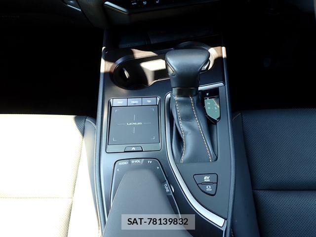 Lexus UX 2021-09 8562504-24