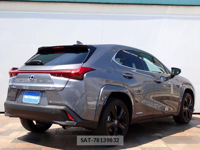 Lexus UX 2021-09 8562504-2