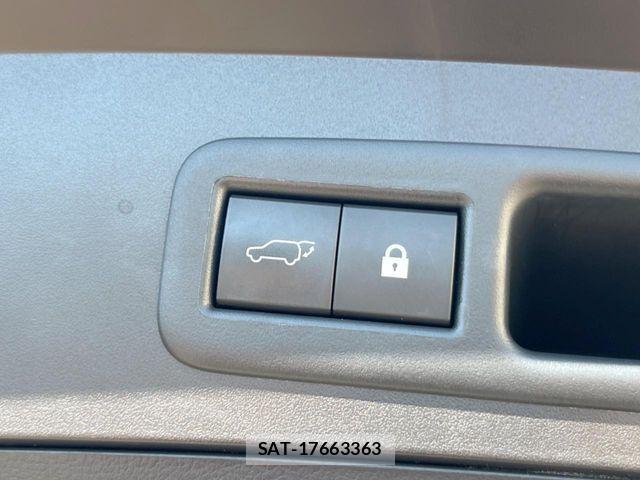 Lexus UX 2019-02 8627539-8