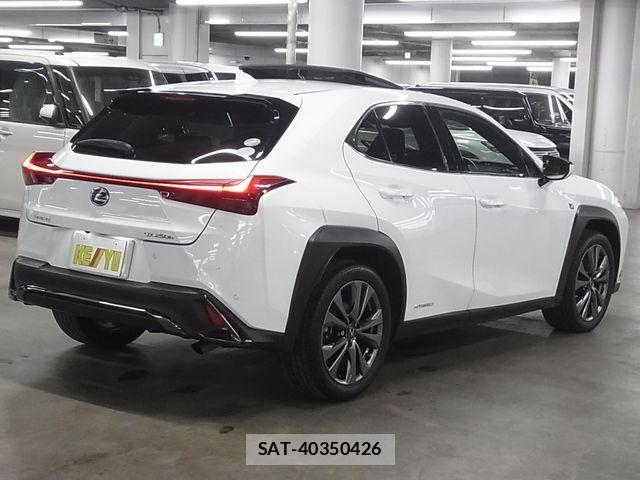 Lexus UX 2019-03 8627540-1