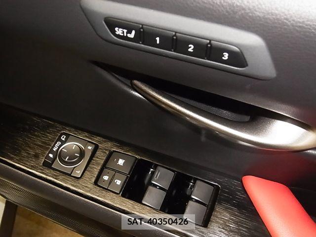 Lexus UX 2019-03 8627540-24