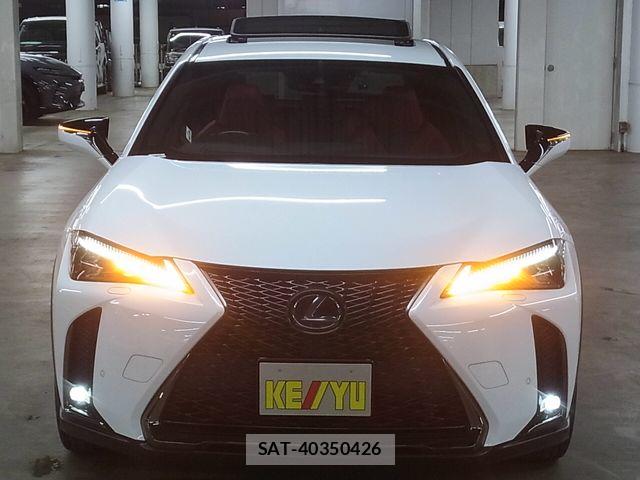 Lexus UX 2019-03 8627540-4