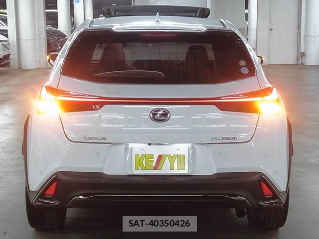 Lexus UX 2019-03 8627540-5