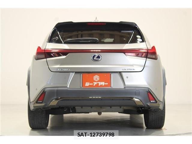 Lexus UX 2019-02 8666433-9