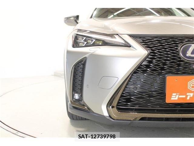 Lexus UX 2019-02 8666433-14
