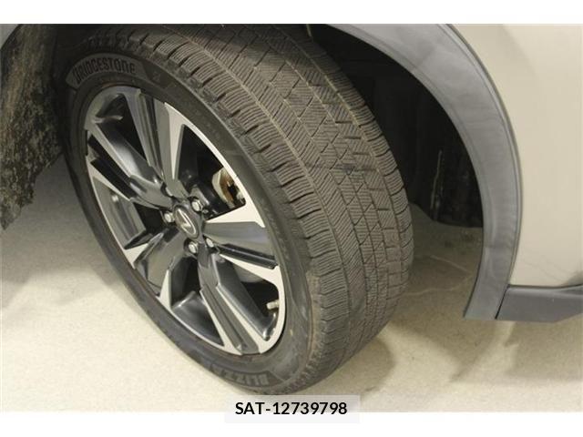 Lexus UX 2019-02 8666433-26
