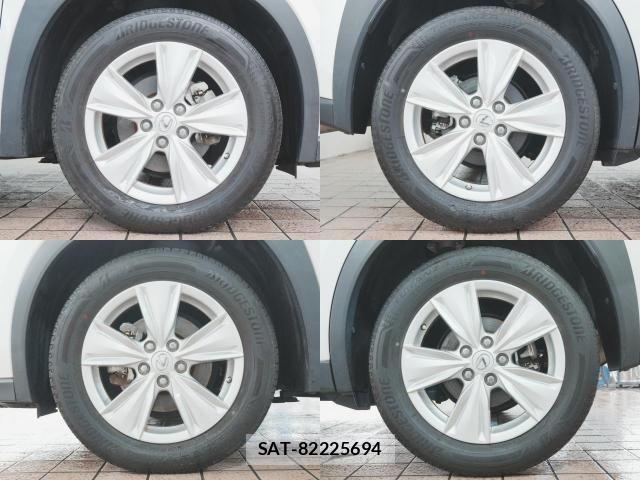 Lexus UX 2023-07 8685882-5