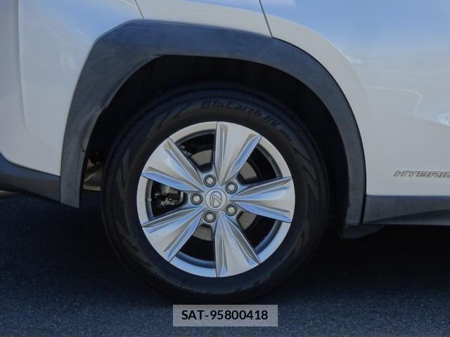 Lexus UX 2019-08 8685881-9