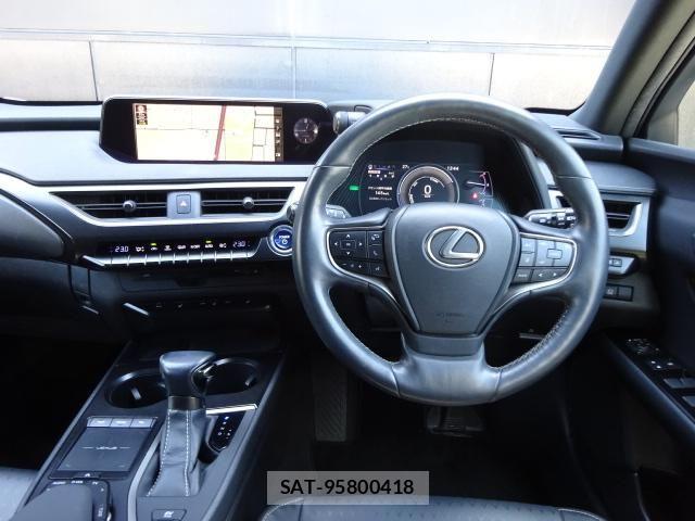 Lexus UX 2019-08 8685881-14
