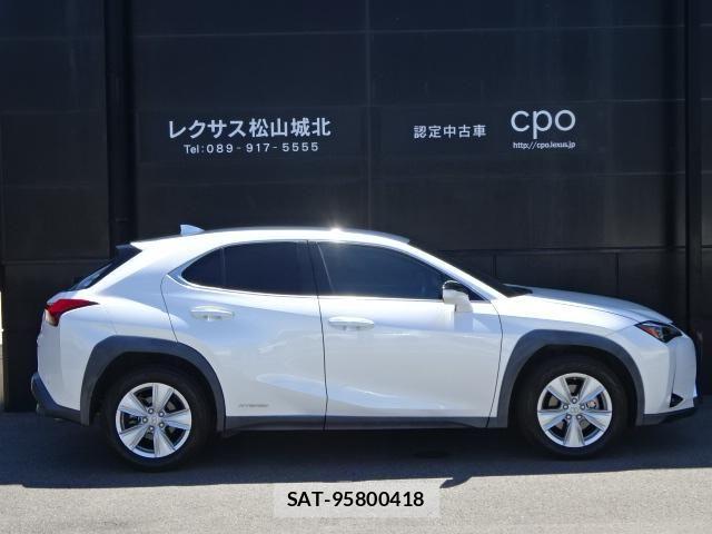 Lexus UX 2019-08 8685881-6