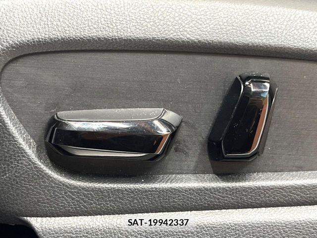 Lexus UX 2021-01 8685879-9