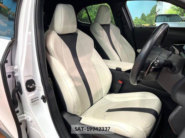 Lexus UX 2021-01 8685879-10
