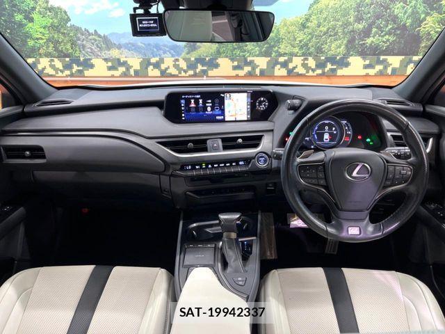 Lexus UX 2021-01 8685879-1