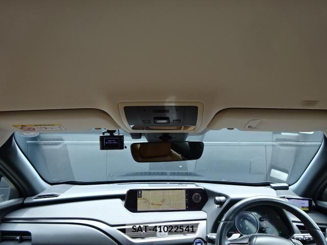 Lexus UX 2021-01 8685880-12