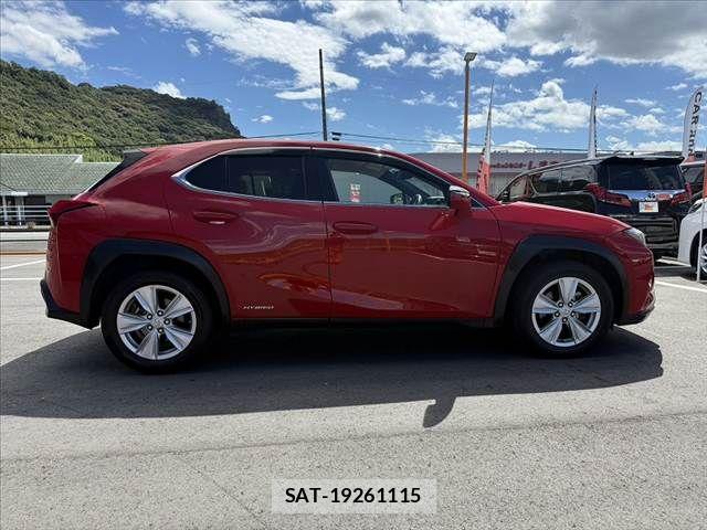 Lexus UX 2020-01 8685883-9