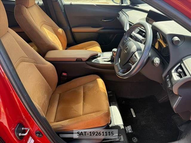 Lexus UX 2020-01 8685883-14