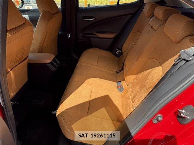 Lexus UX 2020-01 8685883-17