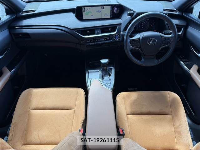Lexus UX 2020-01 8685883-1
