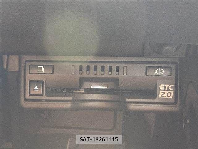 Lexus UX 2020-01 8685883-5