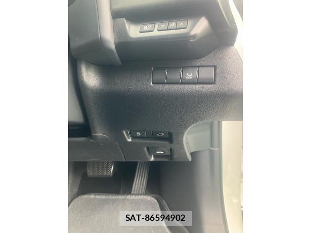 Lexus UX 2019-03 8743542-19