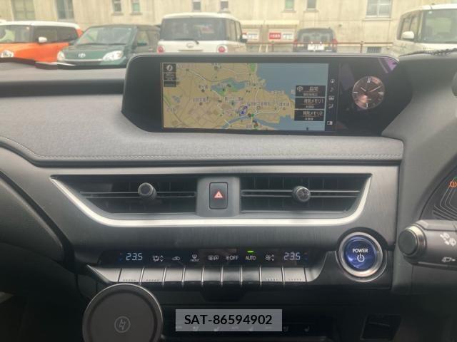 Lexus UX 2019-03 8743542-25