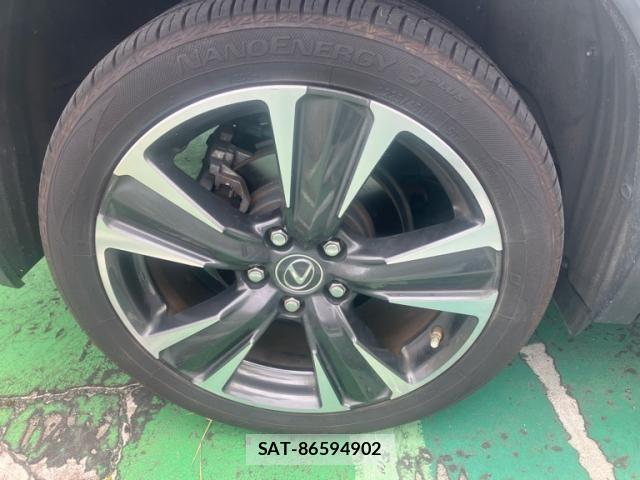 Lexus UX 2019-03 8743542-4