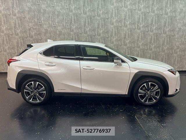 Lexus UX 2019-08 8743545-22