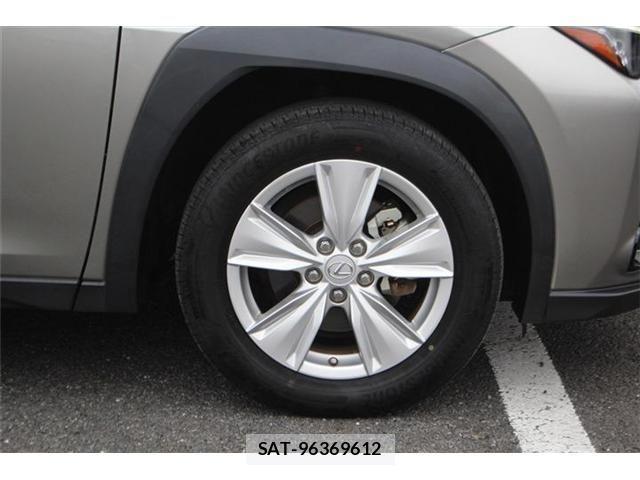 Lexus UX 2023-07 8743541-14