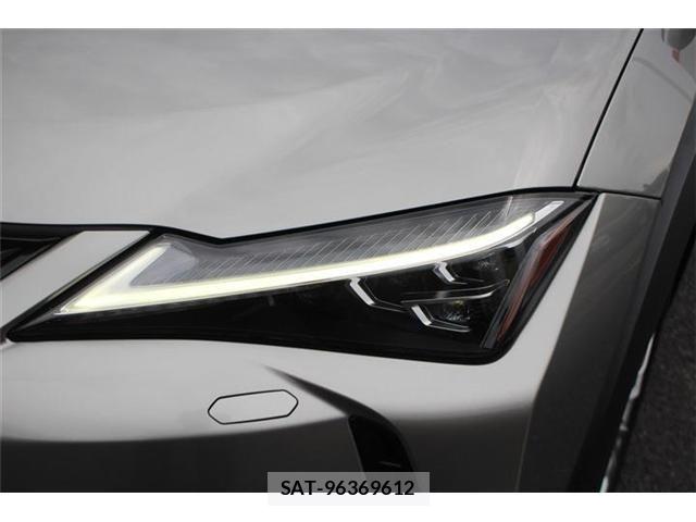 Lexus UX 2023-07 8743541-18