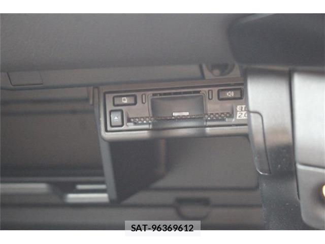 Lexus UX 2023-07 8743541-4