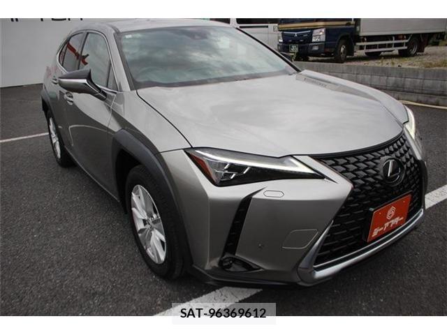 Lexus UX 2023-07 8743541-6