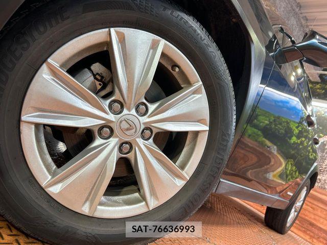 Lexus UX 2021-07 8796524-12