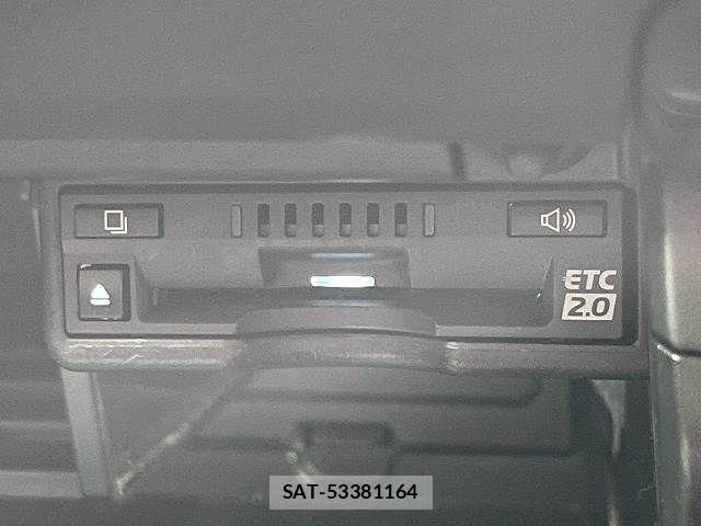 Lexus UX 2019-10 8796525-9