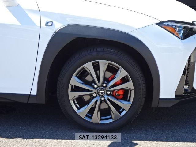 Lexus UX 2023-06 8796521-10