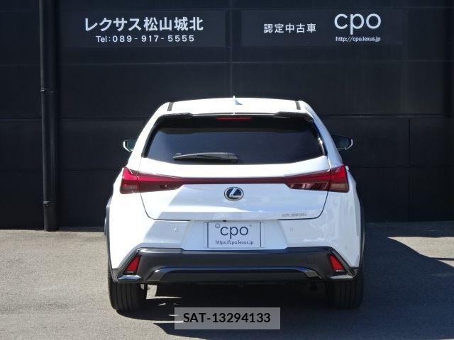 Lexus UX 2023-06 8796521-4