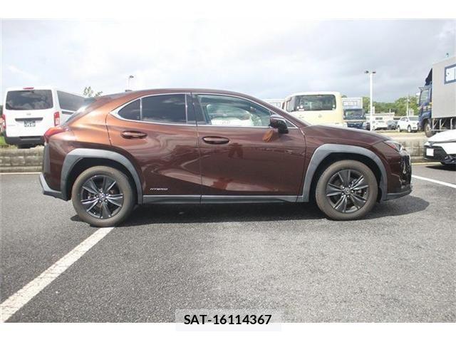 Lexus UX 2020-11 8796527-14