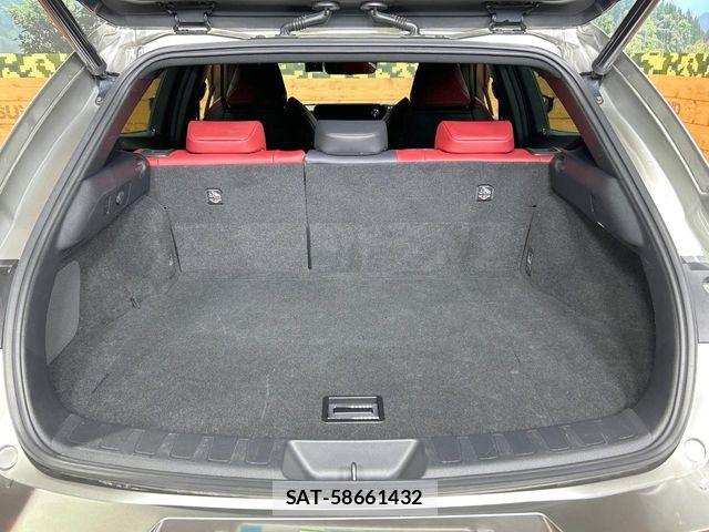 Lexus UX 2019-03 8796522-9