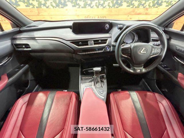 Lexus UX 2019-03 8796522-1