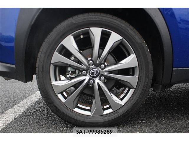 Lexus UX 2023-10 8796523-18