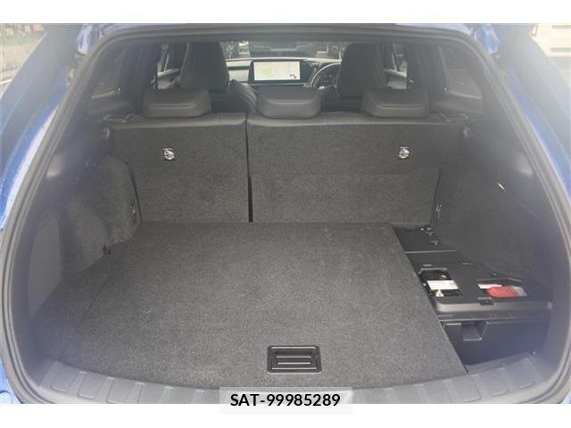 Lexus UX 2023-10 8796523-28