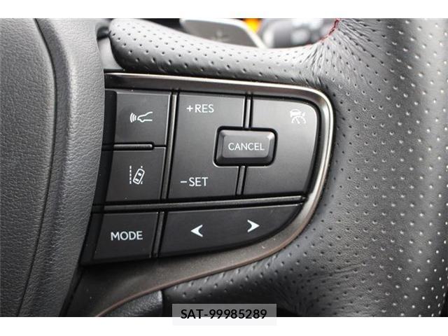 Lexus UX 2023-10 8796523-3