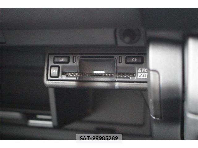 Lexus UX 2023-10 8796523-4