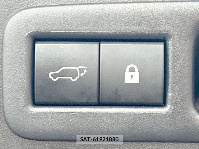 Lexus UX 2020-09 8796529-8