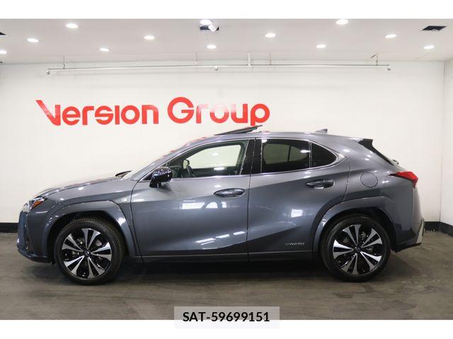 Lexus UX 2021-12 8830039-2