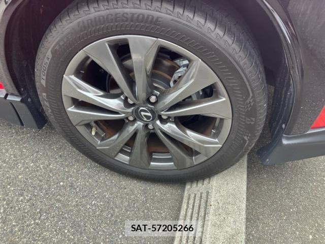 Lexus UX 2021-11 8830048-3