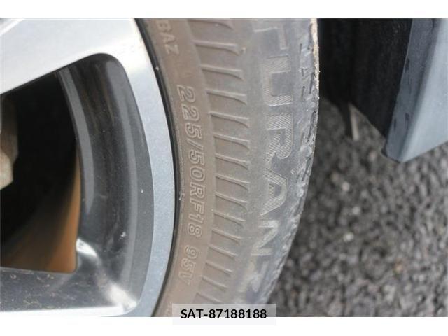 Lexus UX 2019-09 8830049-27