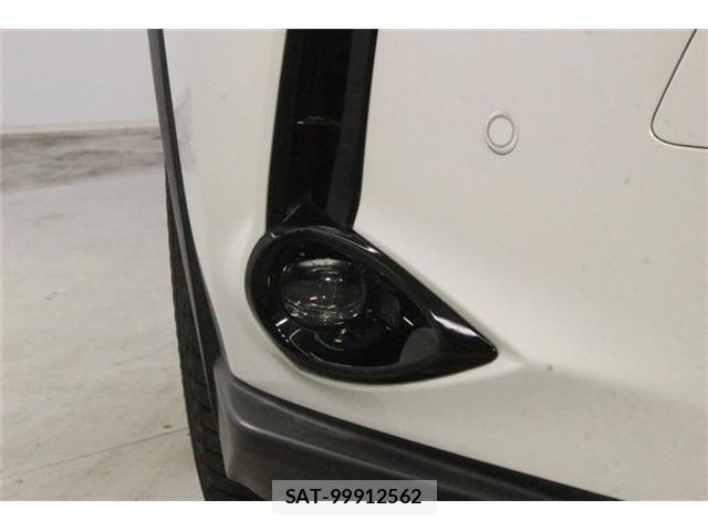 Lexus UX 2019-06 8830047-12