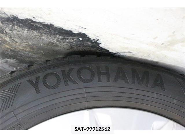 Lexus UX 2019-06 8830047-20