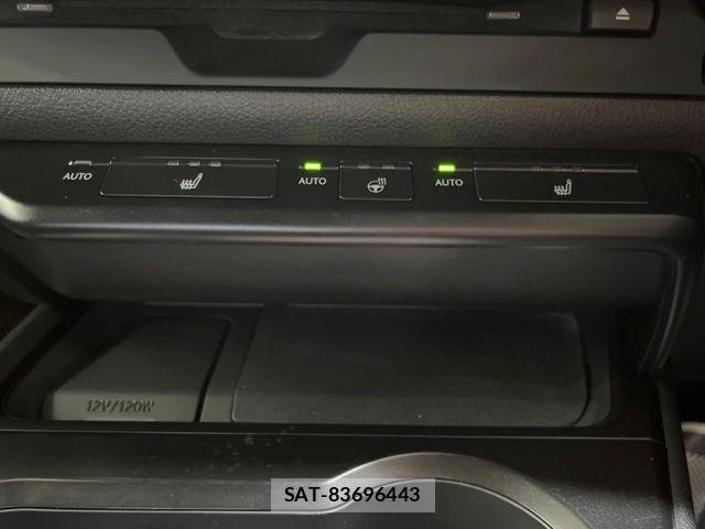 Lexus UX 2019-04 8830050-7